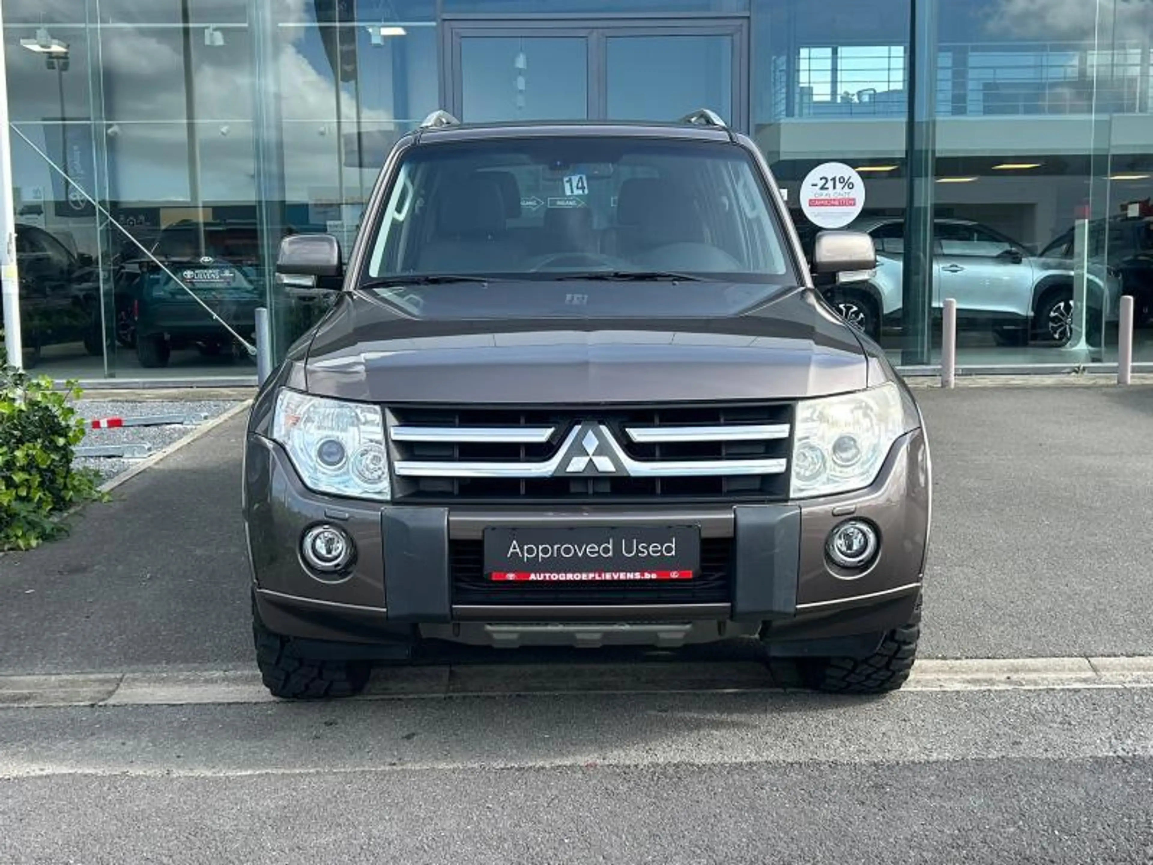 Mitsubishi Pajero 3.2D 5AT INSTYLE — photo 2