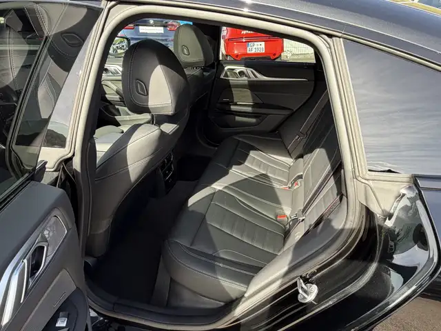 BMW 4 Series view 7