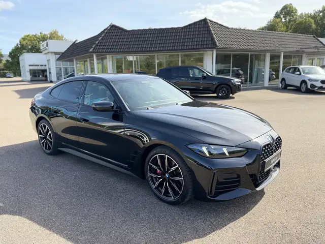 BMW 4 Series view 16