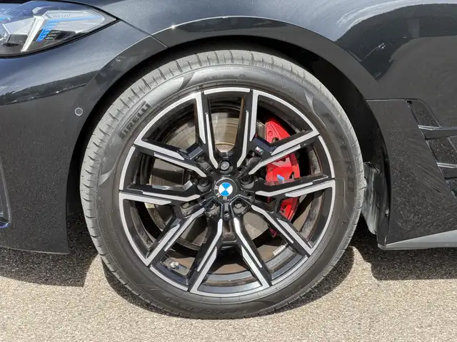 BMW 4 Series view 2