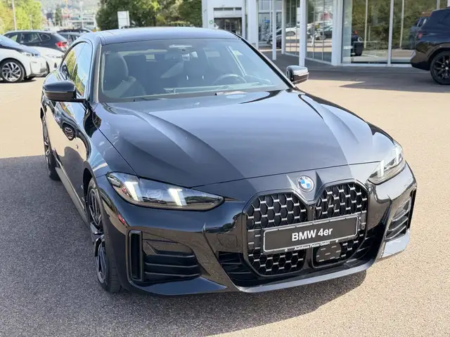 BMW 4 Series view 17