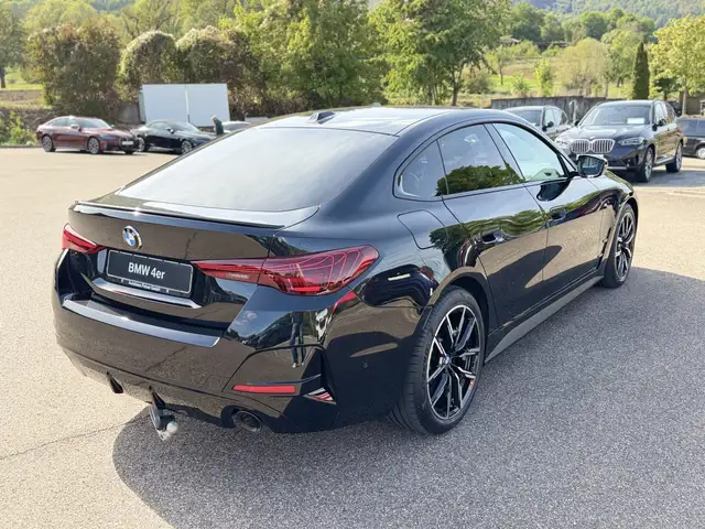 BMW 4 Series view 14