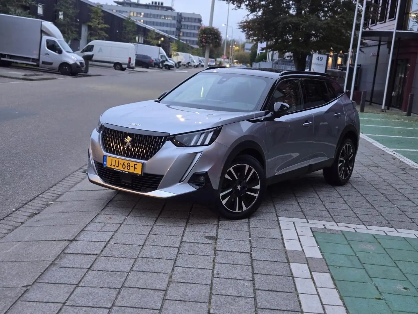 Peugeot 2008 GT Turbo 155 Automaat | 6 Maanden Garantie Grau - 2