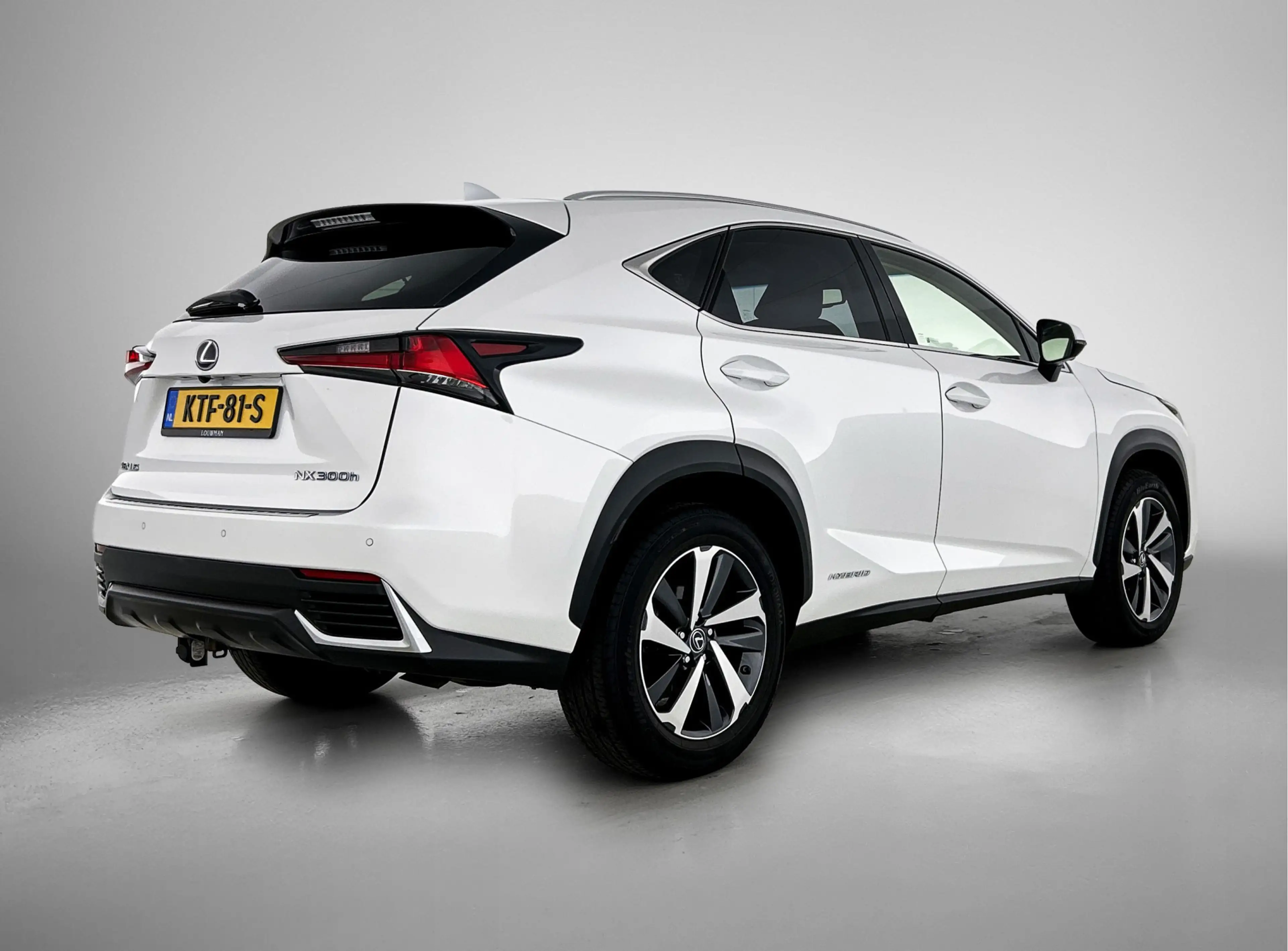 Lexus NX 300h AWD President Line | Mark Levinson Premium Surroun — photo 2