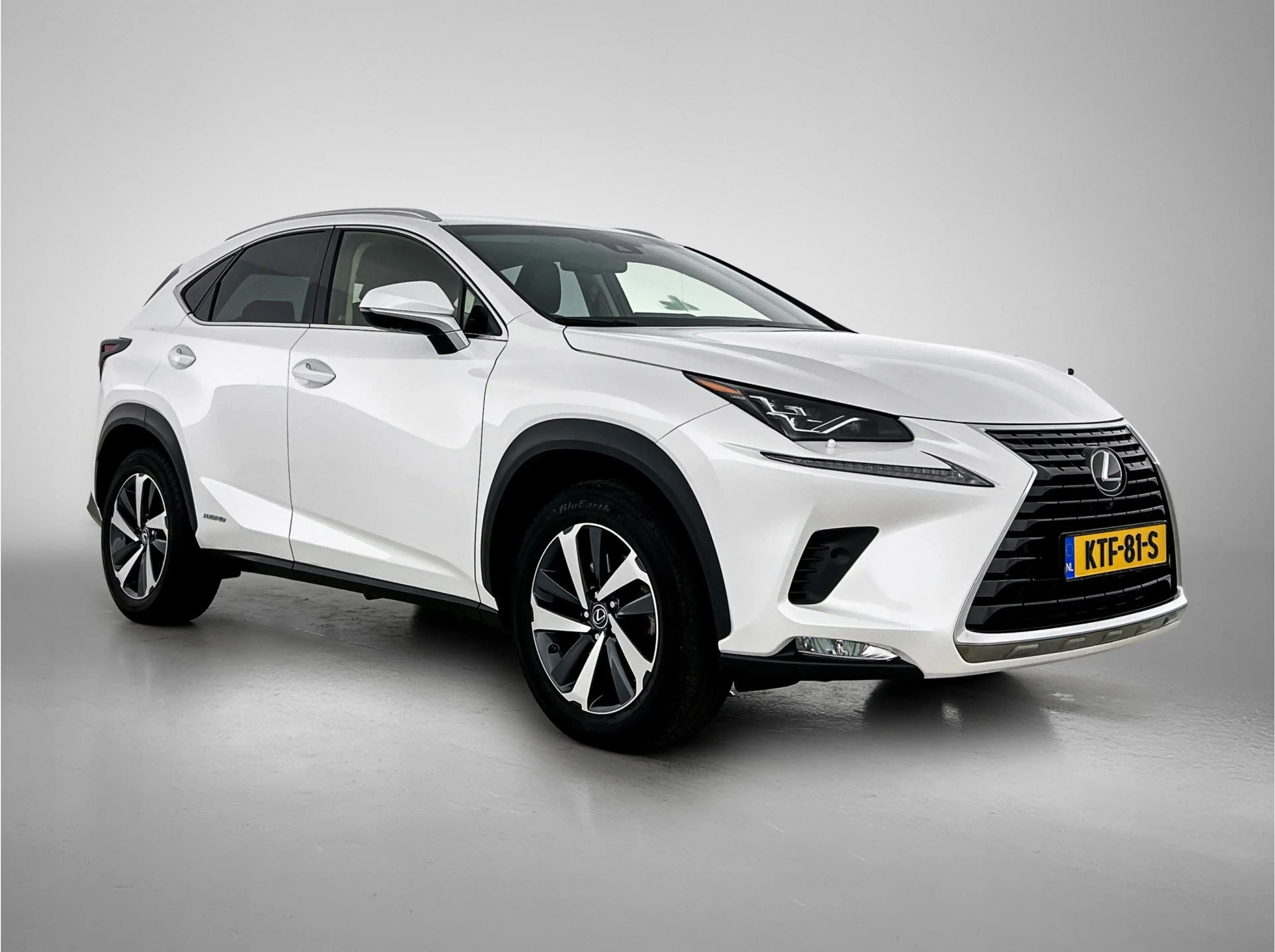 Lexus NX 300h AWD President Line | Mark Levinson Premium Surroun — photo 14
