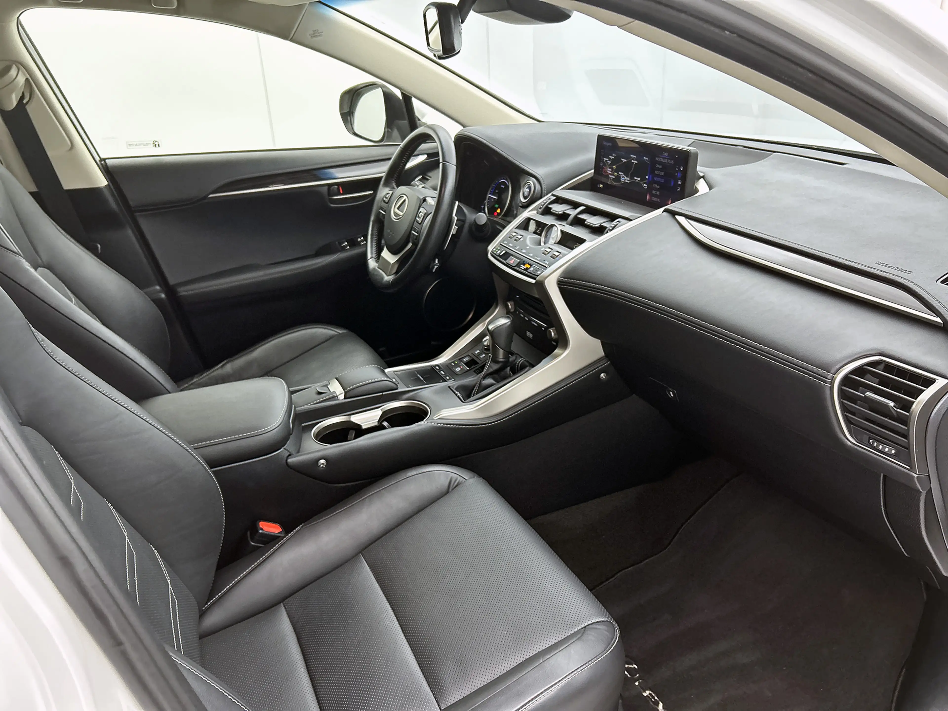 Lexus NX 300h AWD President Line | Mark Levinson Premium Surroun — photo 6