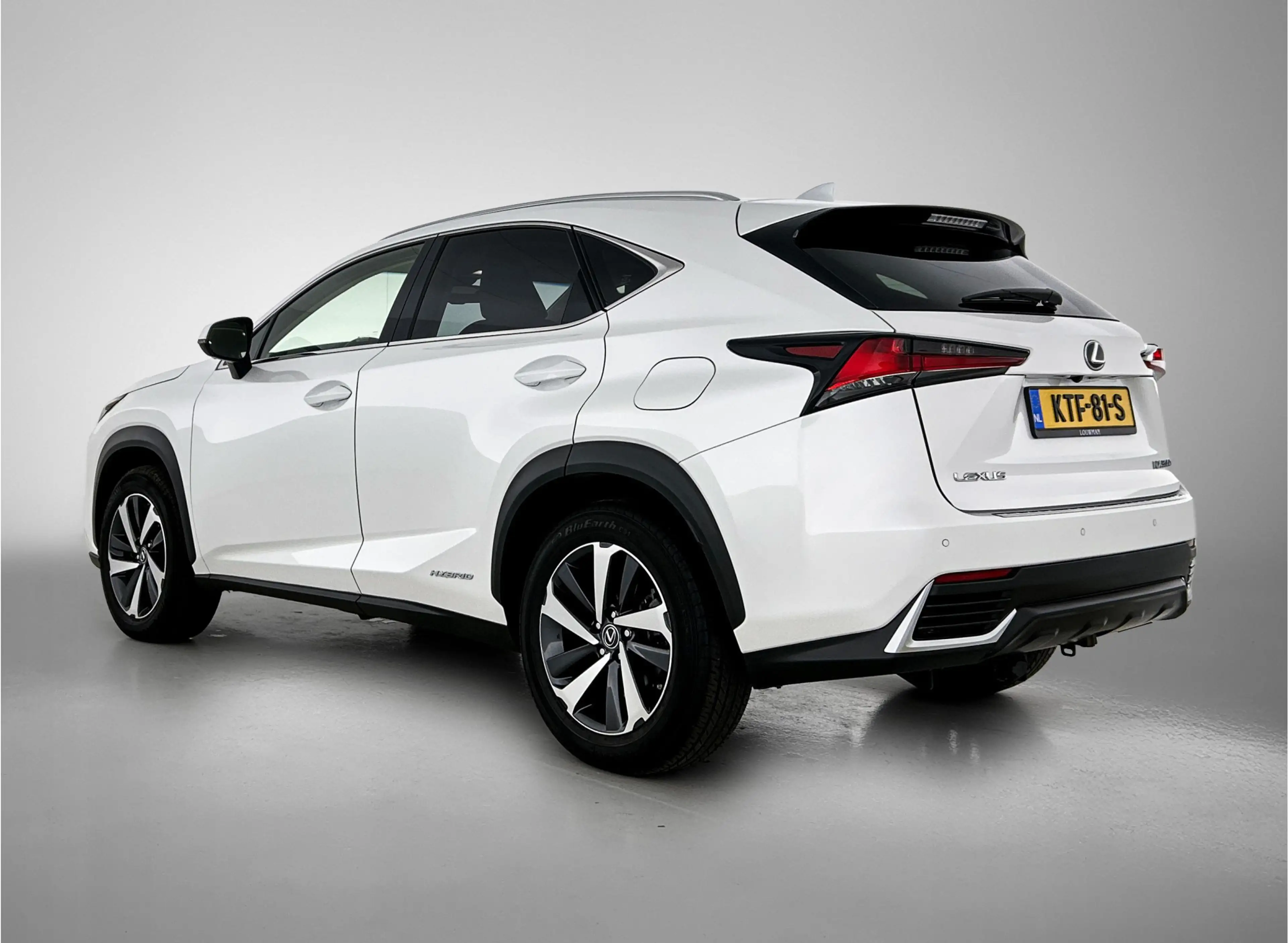 Lexus NX 300h AWD President Line | Mark Levinson Premium Surroun — photo 15