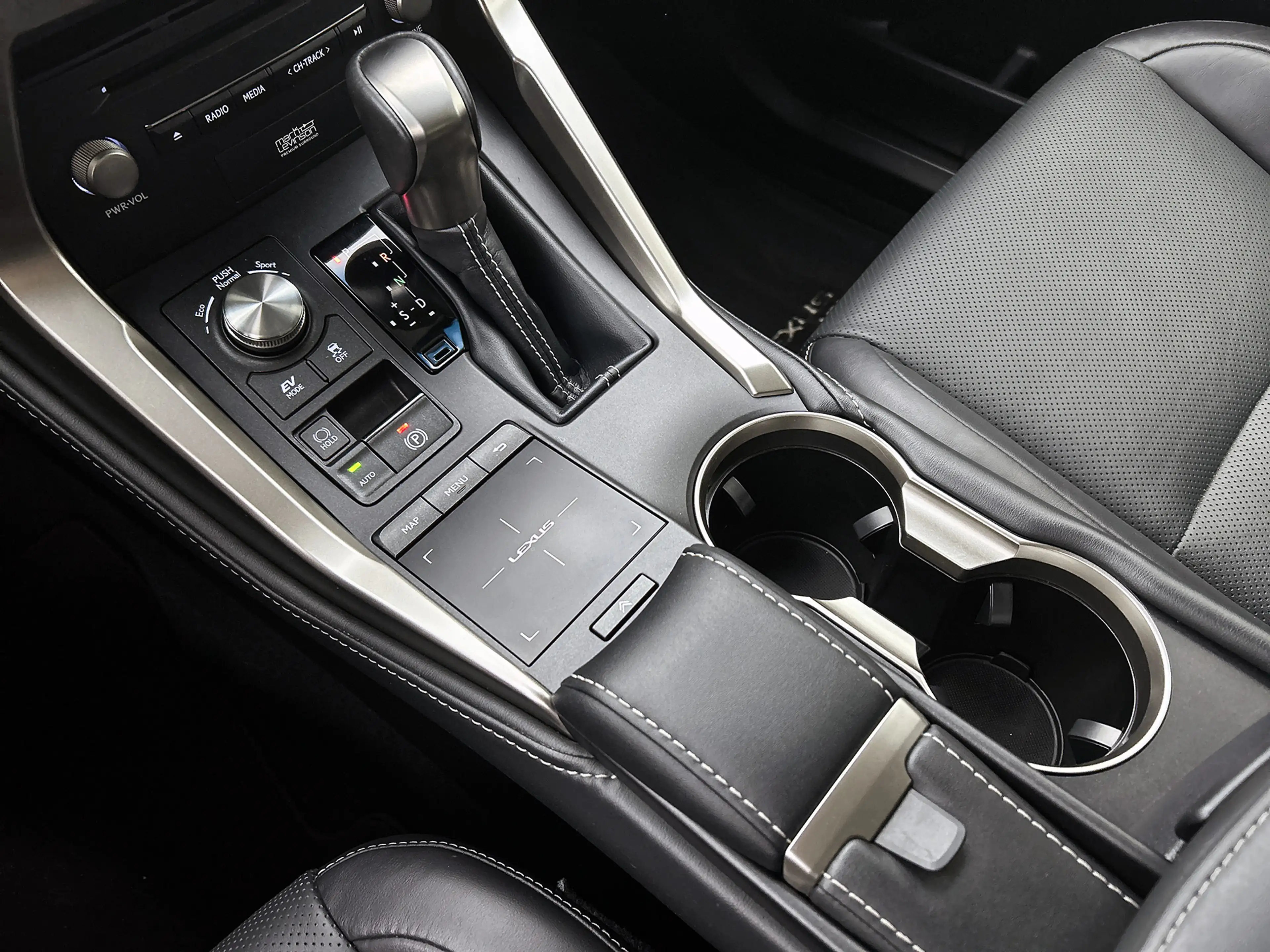 Lexus NX 300h AWD President Line | Mark Levinson Premium Surroun — photo 12
