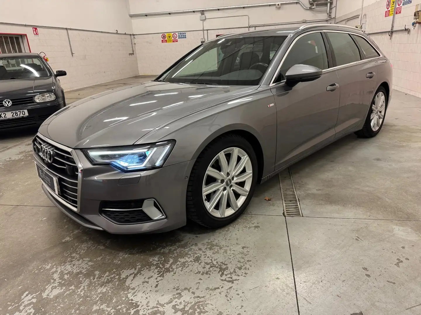 Audi A6 Avant 45 3.0 tdi mhev Sport quattro tiptronic Gris - 1