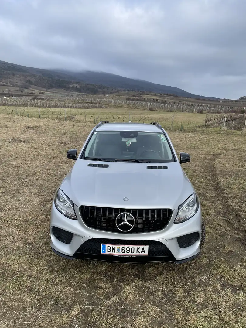 Mercedes-Benz GLE 500 PHEV e 4Matic Aut. Silber - 2