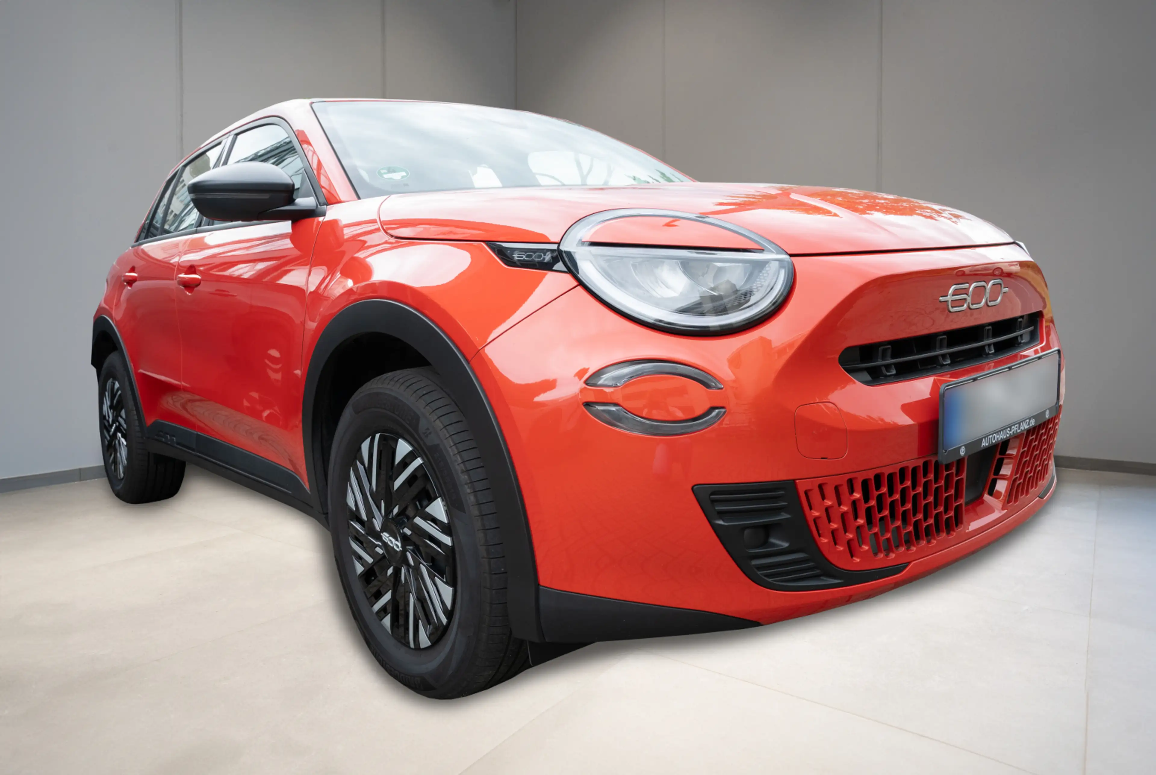 Fiat 600 Hybrid 125-Jahre-Edition 1.2 100PS DCT *NAVI*SHZ* *INVENTUR-SALE* — photo 2
