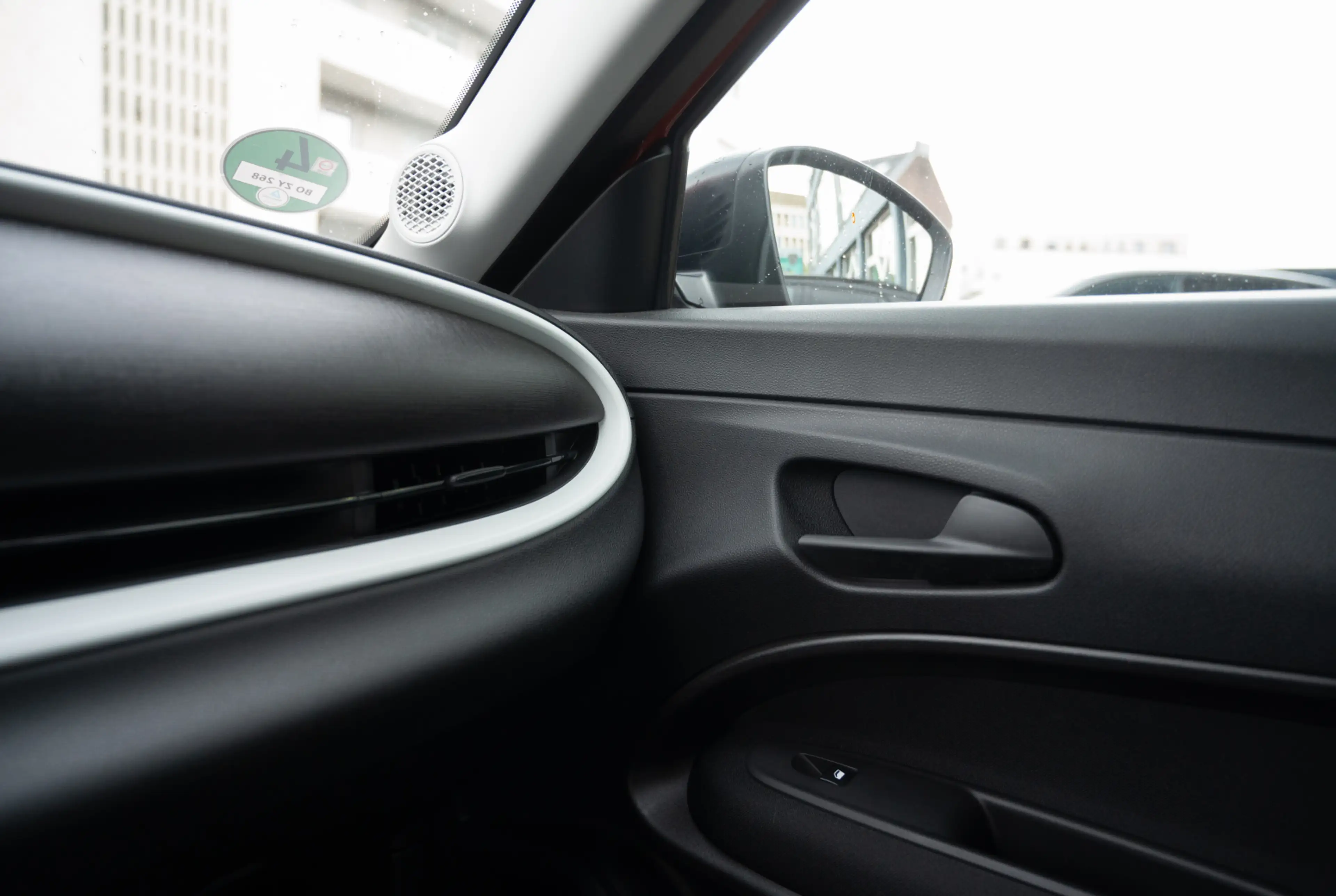 Fiat 600 Hybrid 125-Jahre-Edition 1.2 100PS DCT *NAVI*SHZ* *INVENTUR-SALE* — photo 11