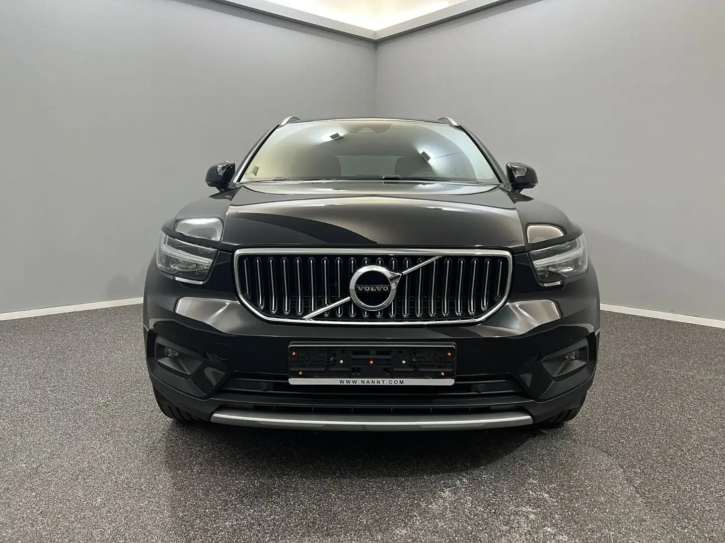 Volvo XC40 T4 Recharge Inscription ACC*AHK*SENSUS*LED Schwarz - 2