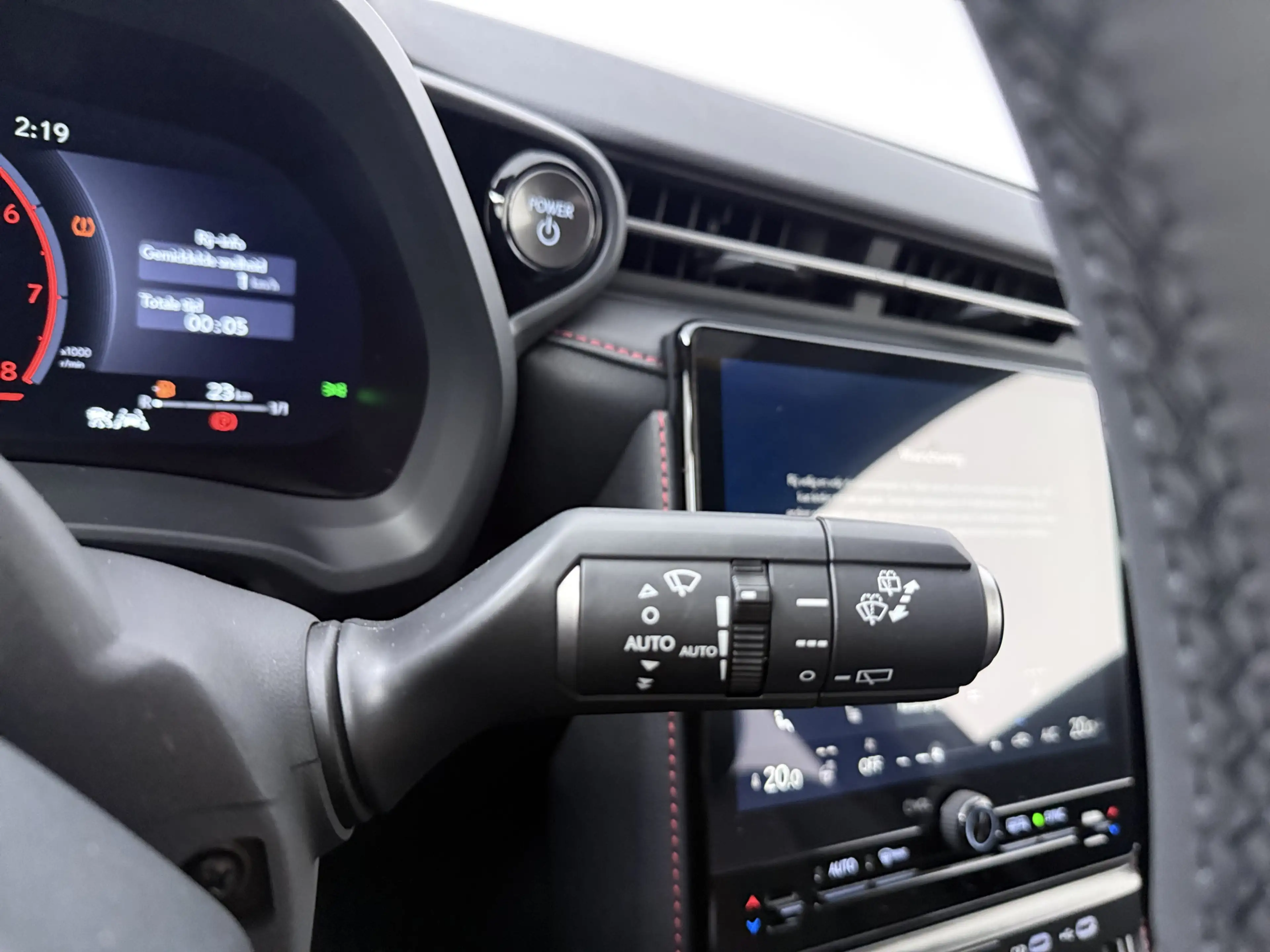 Lexus LBX Emotion 2WD | Advanced Pack | — photo 8