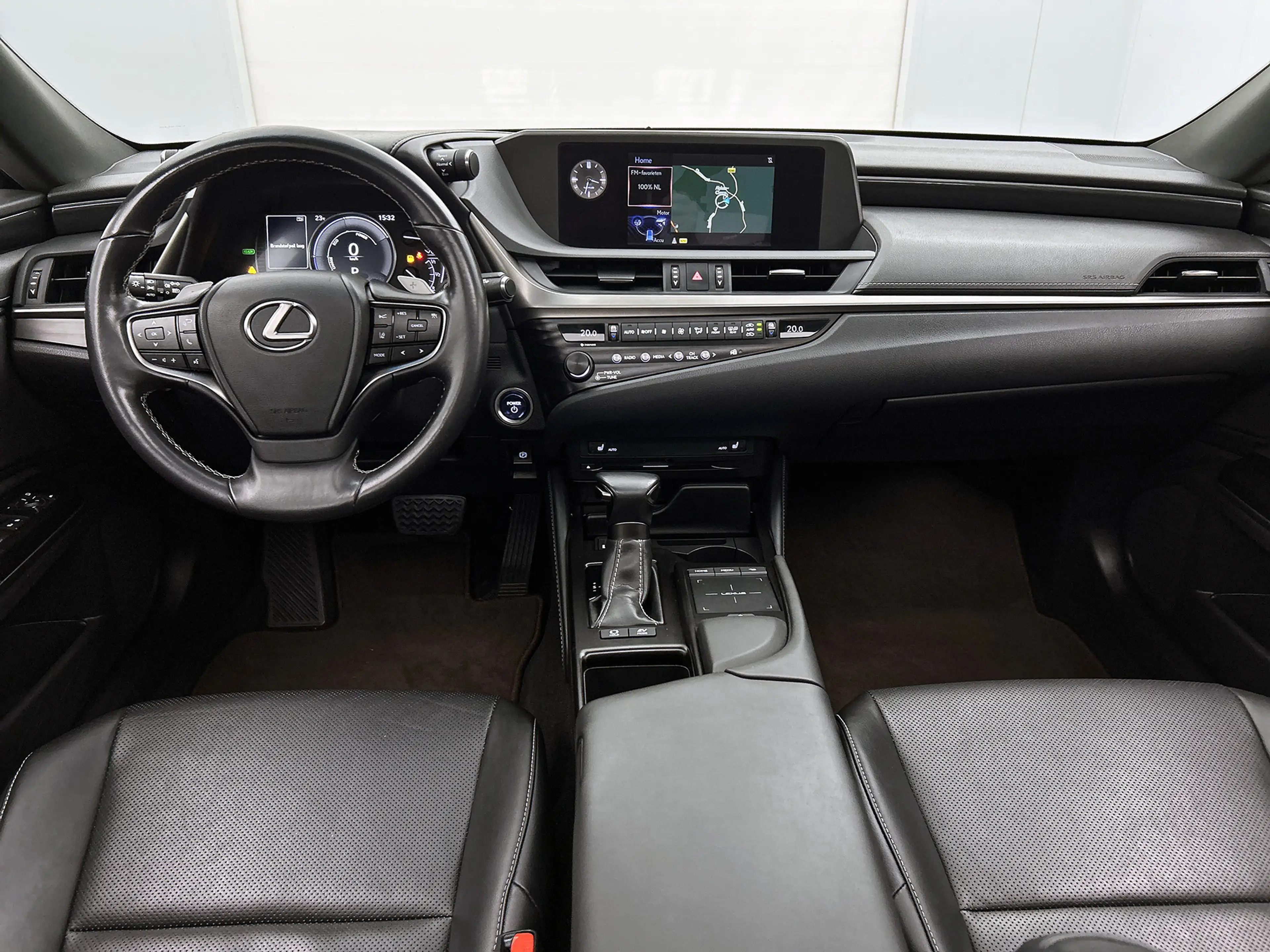 Lexus ES 300 300h Preference Line Business | Dealeronderhouden — photo 4