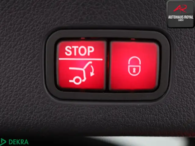 Mercedes-Benz GLC view 29