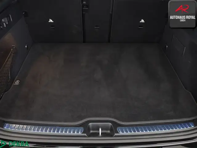 Mercedes-Benz GLC view 13
