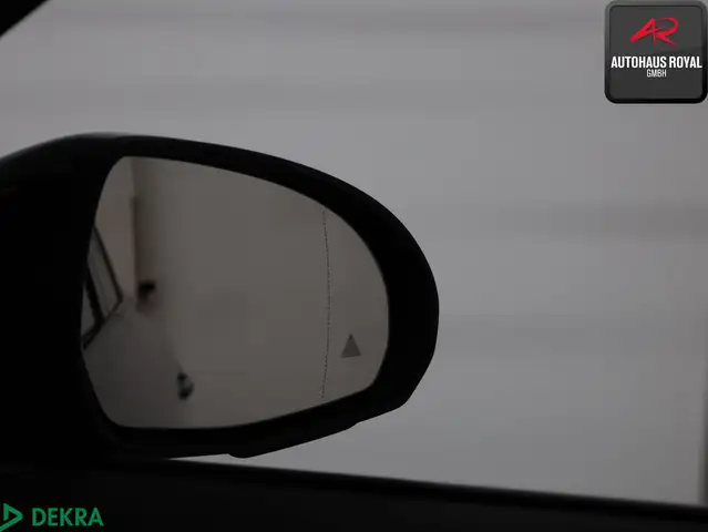 Mercedes-Benz GLC view 25