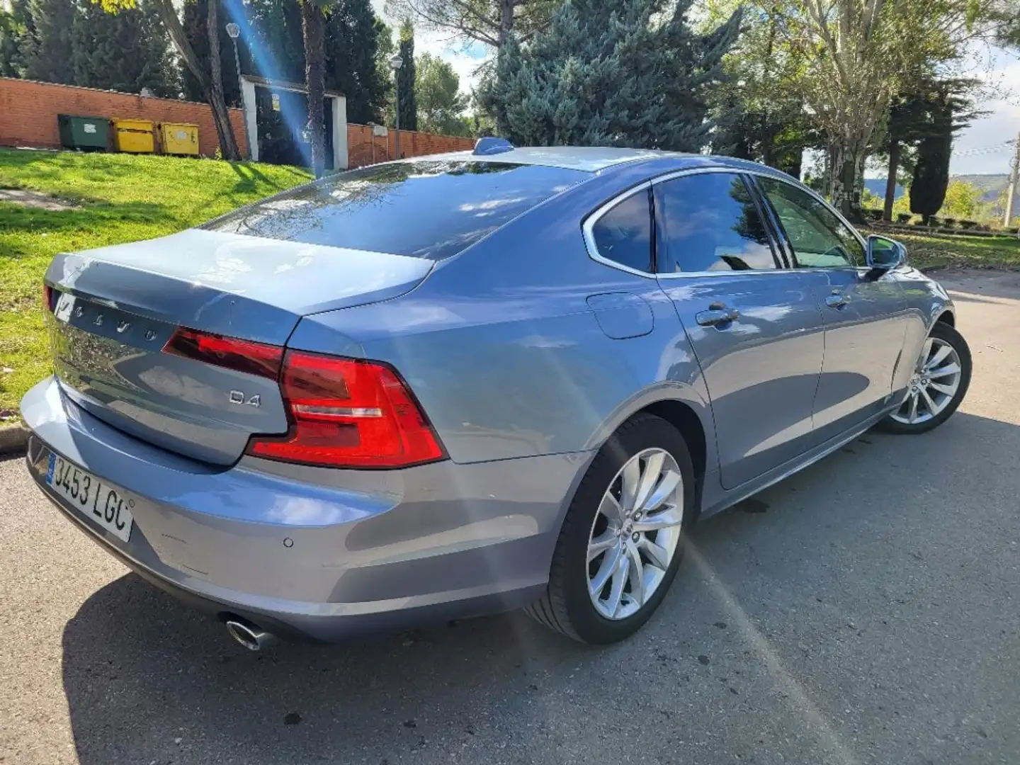 Volvo S90 D4 Business Plus Aut. 190 Grau - 2