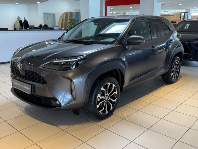 Toyota Yaris Cross Hybrid FWD Team D / CarPlay & Android Auto / Sitz-