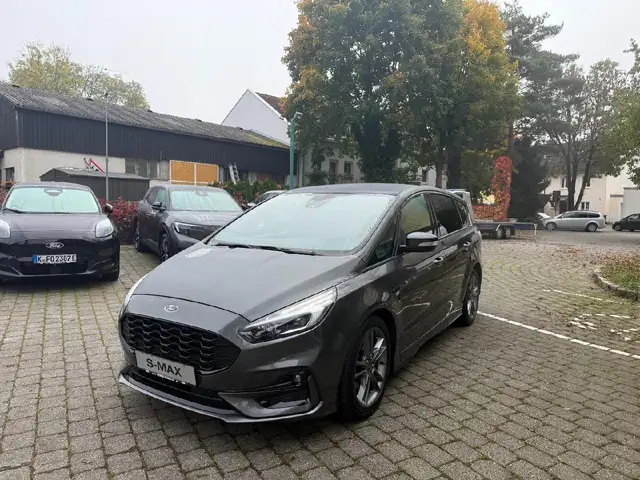 Ford S-Max Hybrid ST-Line