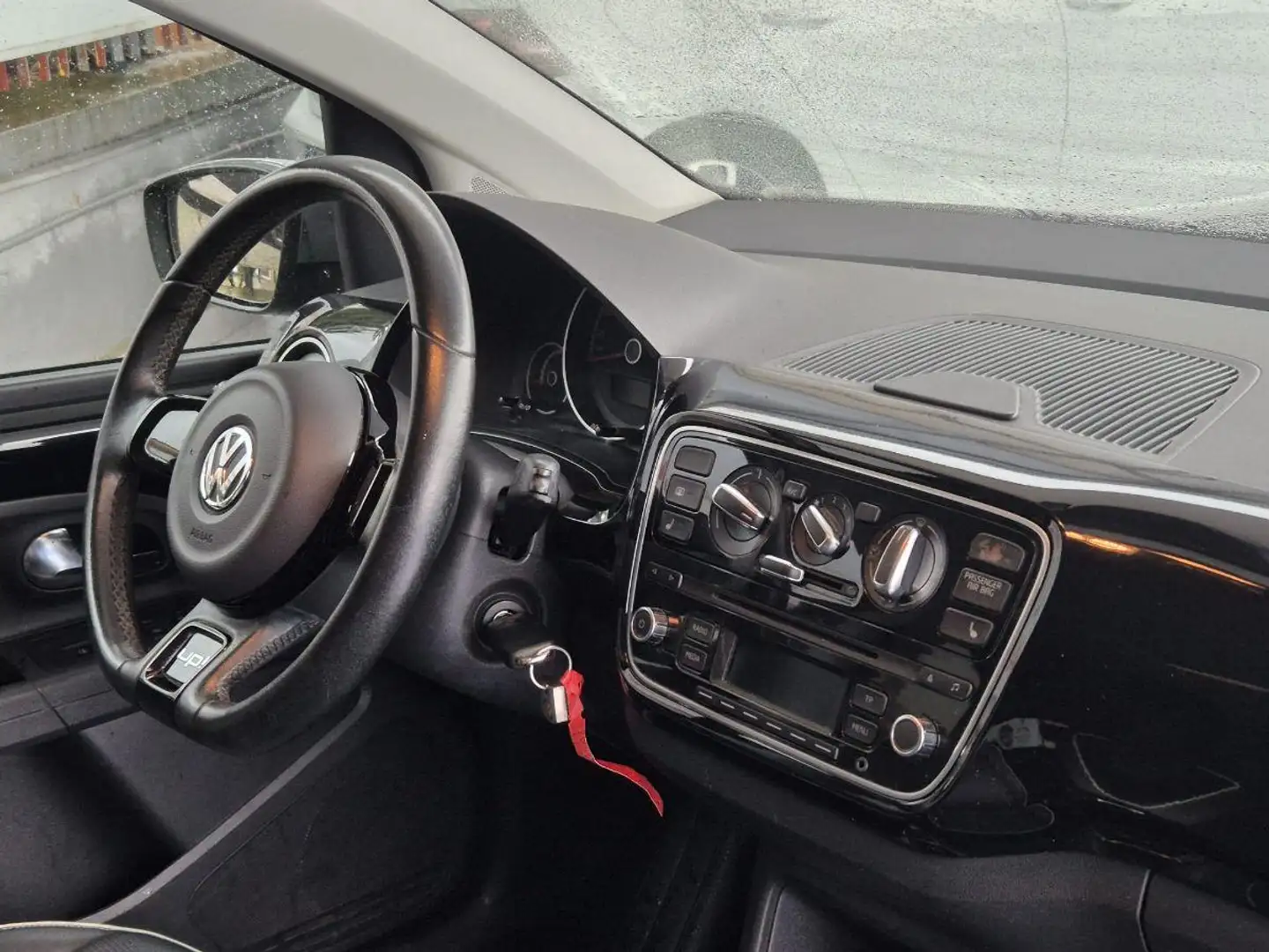 Volkswagen up! 75 CV 5 porte high  ASG Blanc - 2