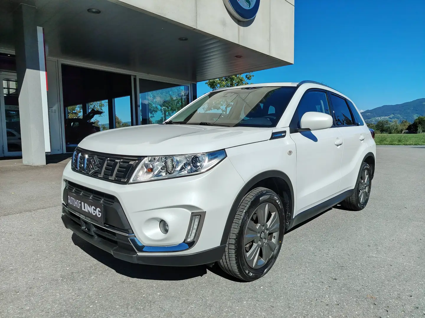 Suzuki Vitara 1,0 DITC Allgrip shine Weiß - 1