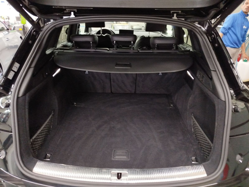 Audi SQ5 TDI quattro tiptronic MATRIX NAVI AHK 360° — photo 9