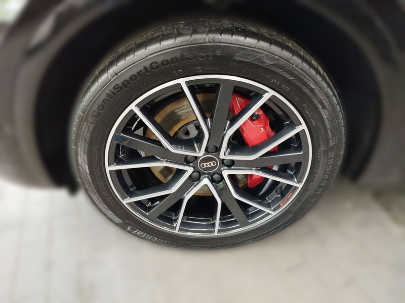 Audi SQ5 TDI quattro tiptronic MATRIX NAVI AHK 360° — photo 6