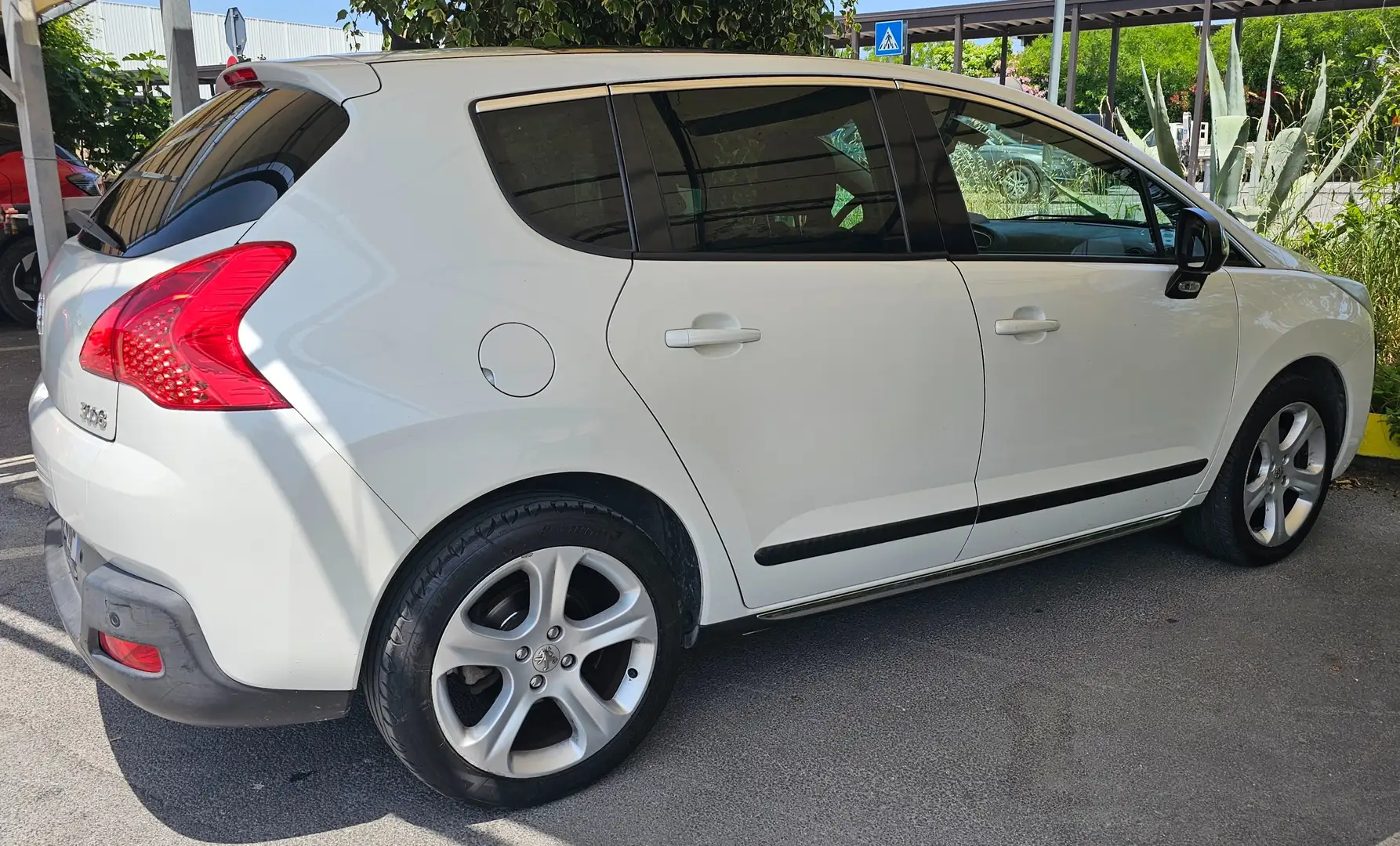 Peugeot 3008 3008 I 1.6 hdi 8v Allure (outdoor) 112cv - 1