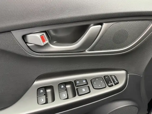 Hyundai Kona view 30