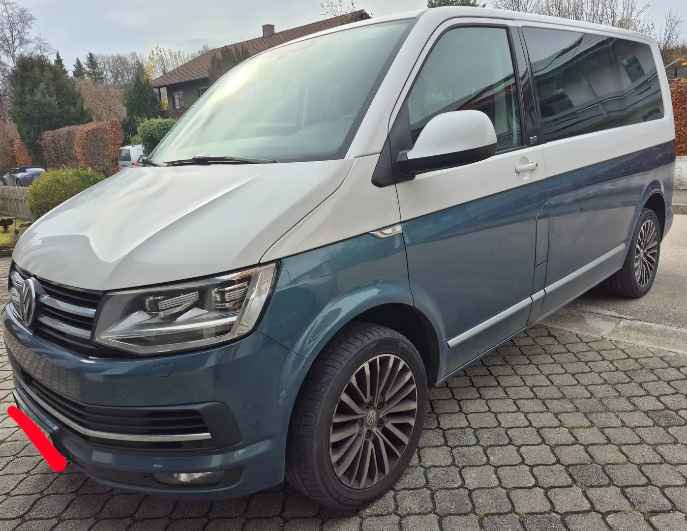 Volkswagen T6 Multivan Multivan DSG Kurz Generation Six ZWEIFARBIG - 1
