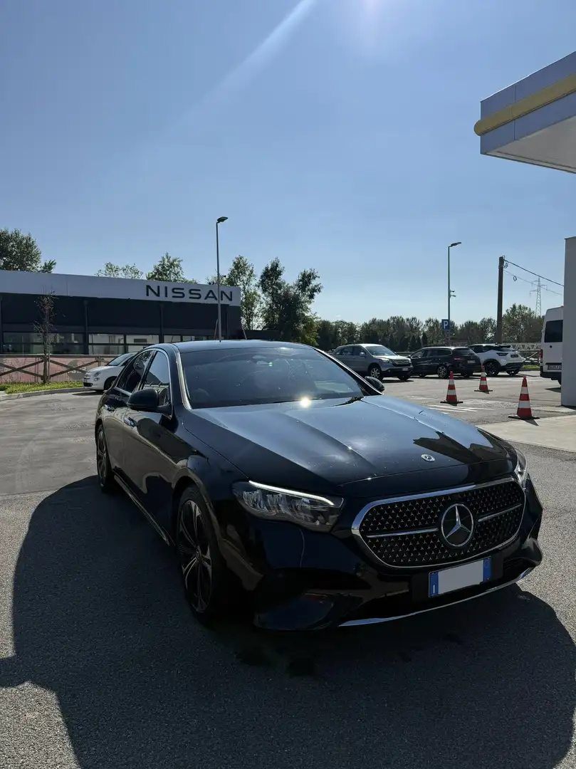 Mercedes-Benz E 220 d Exclusive Premium Plus auto - 1