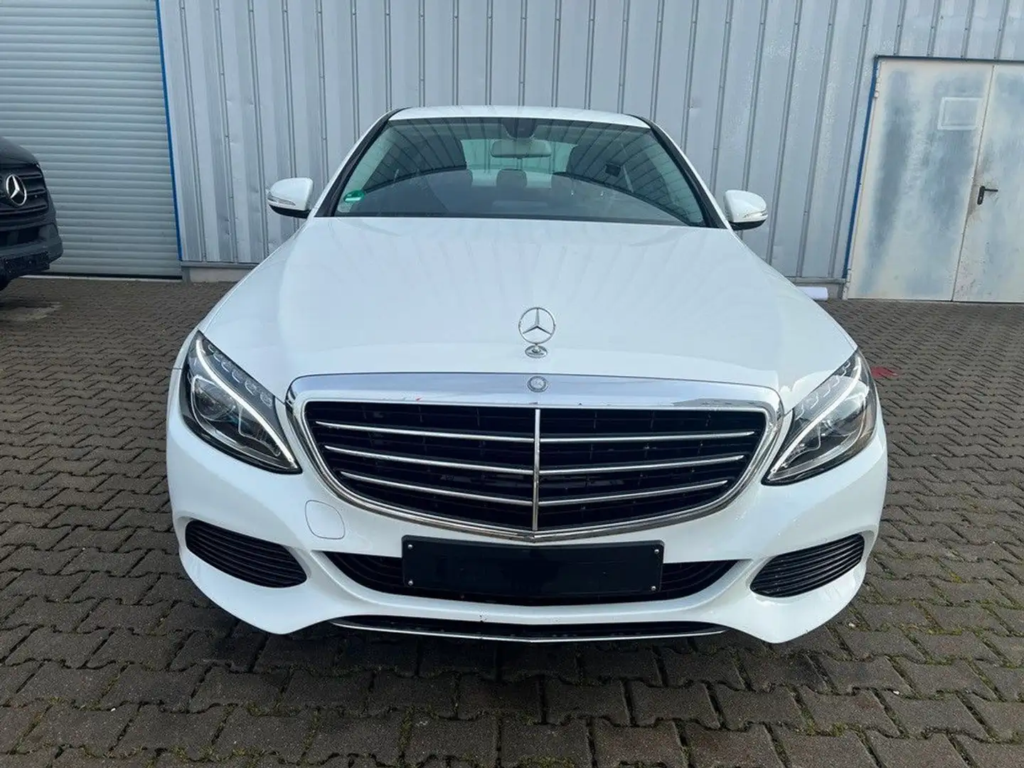 Mercedes-Benz C 200 7G TRONIC EXCLUSIVE 1.HAND NAVI LED Weiß - 2