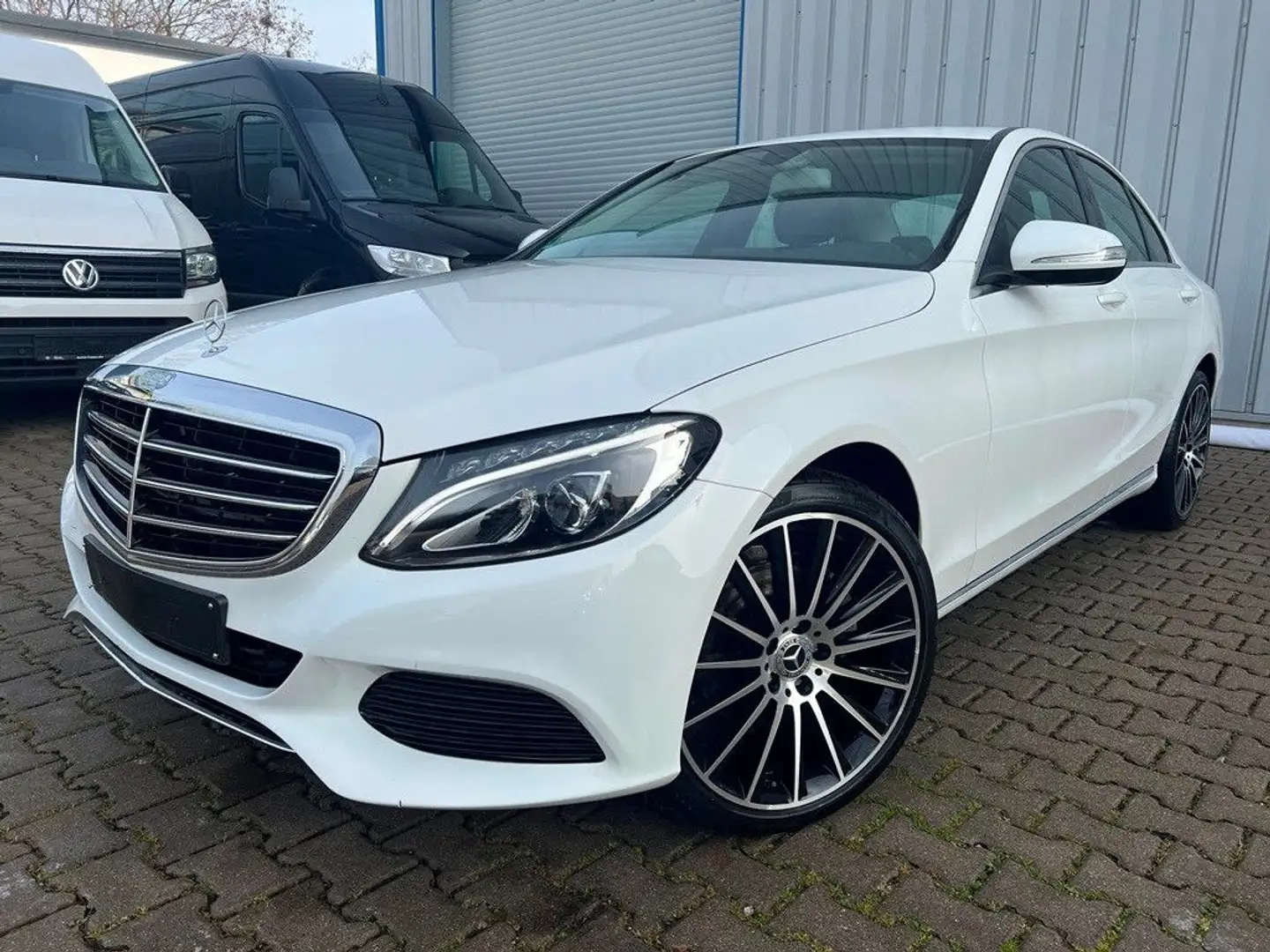 Mercedes-Benz C 200 7G TRONIC EXCLUSIVE 1.HAND NAVI LED Weiß - 1