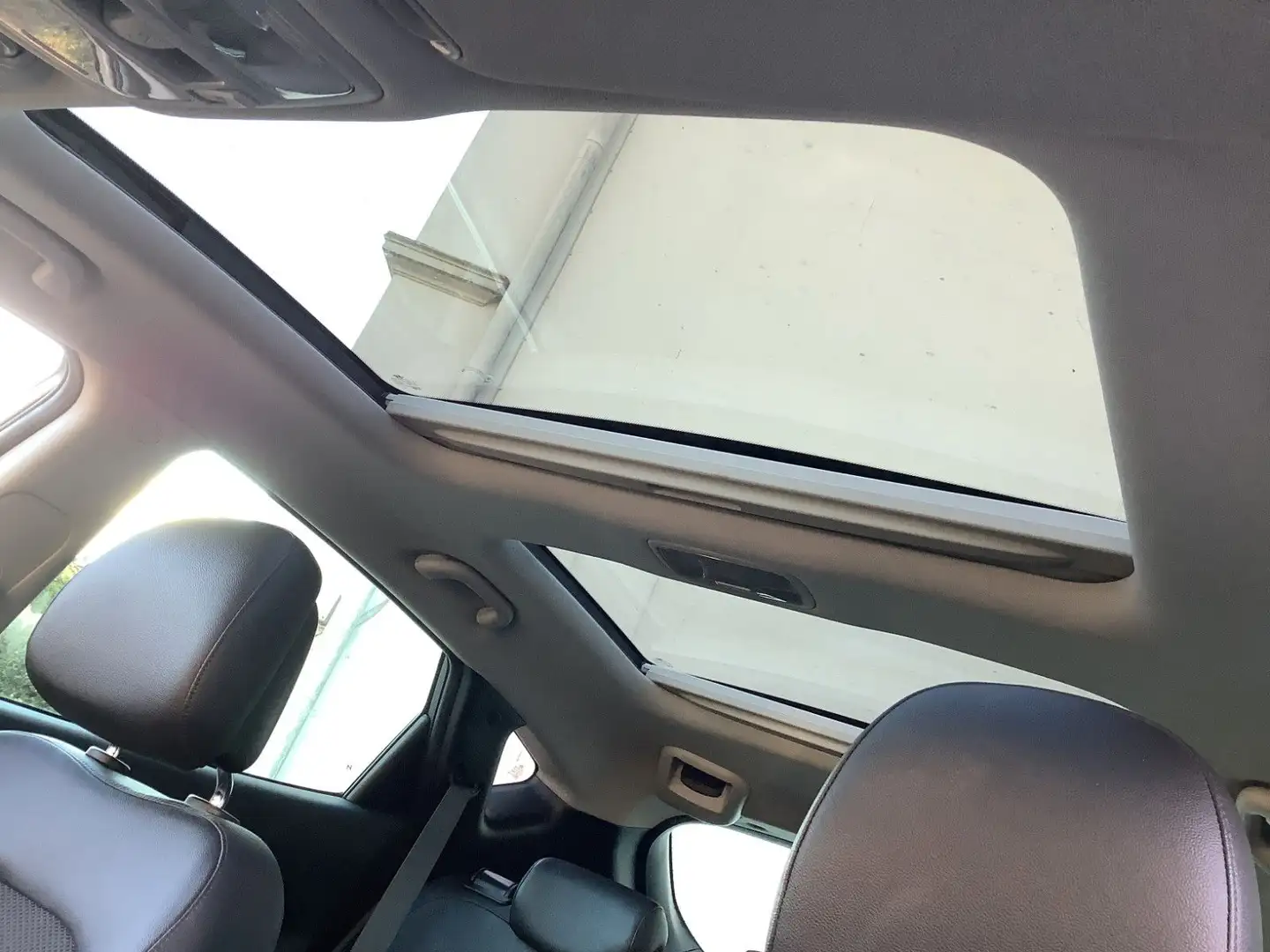 Hyundai iX35 1.6 GDI / NAVI / PANO/SCHIEBEDACH Grau - 2