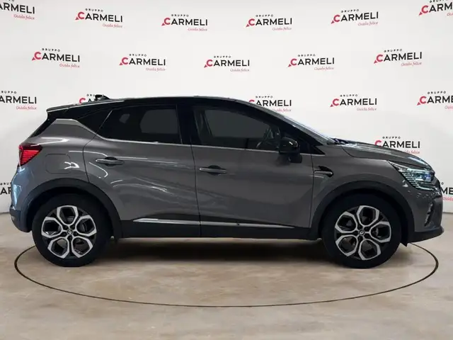 Renault Captur view 4