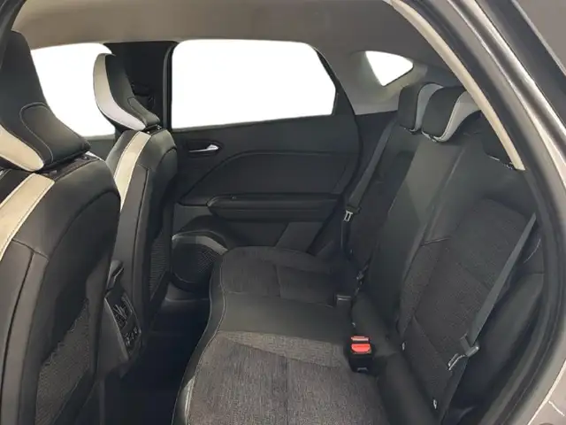 Renault Captur view 15