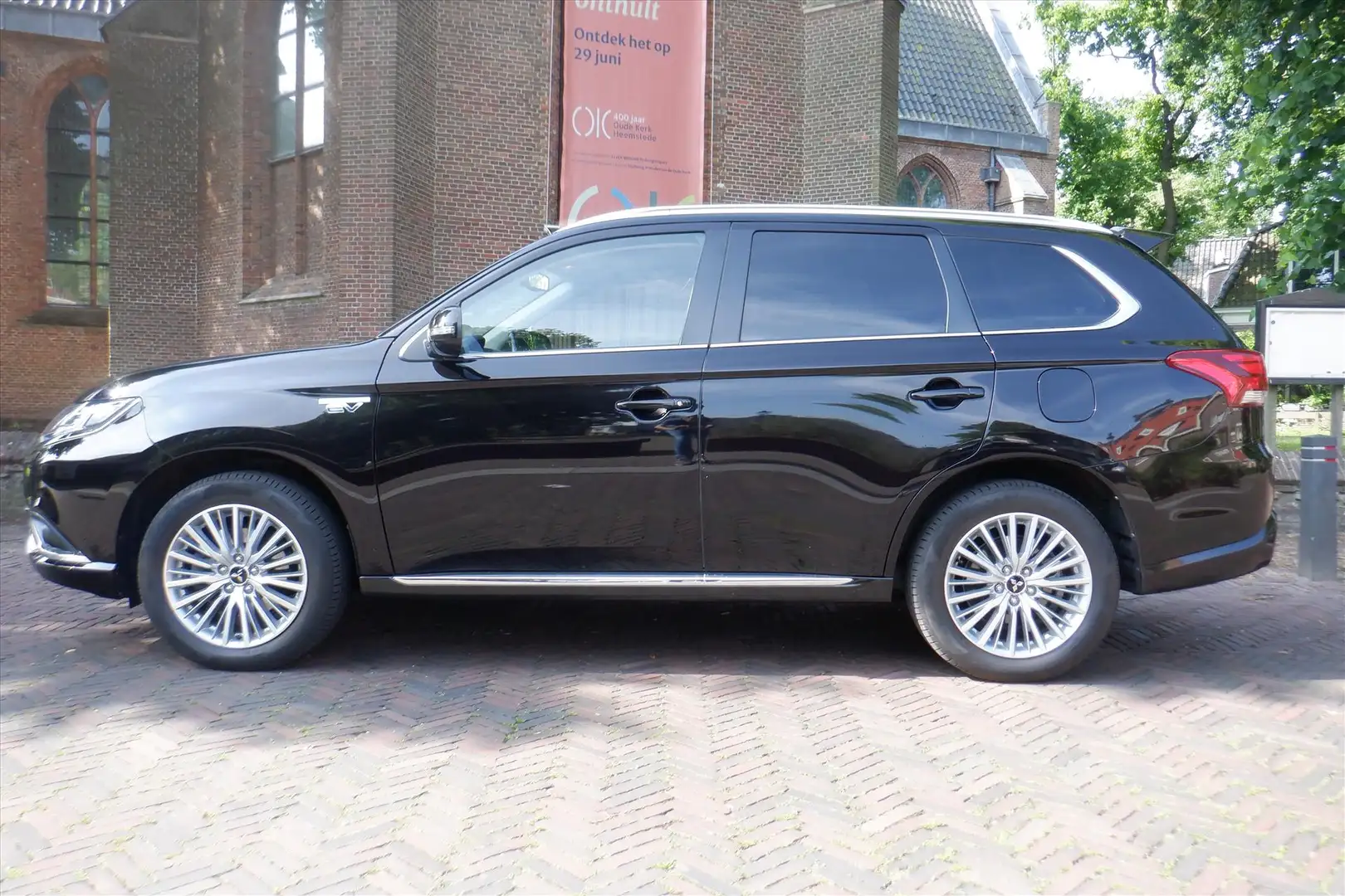 Mitsubishi Outlander 2.4 DOHC MIVEC PHEV 240pk 4WD Aut Edition Zwart - 2