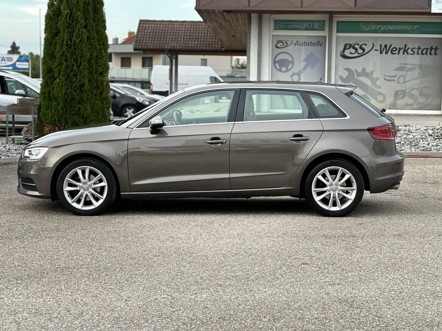 Audi A3 ambiente quattro Grau - 2