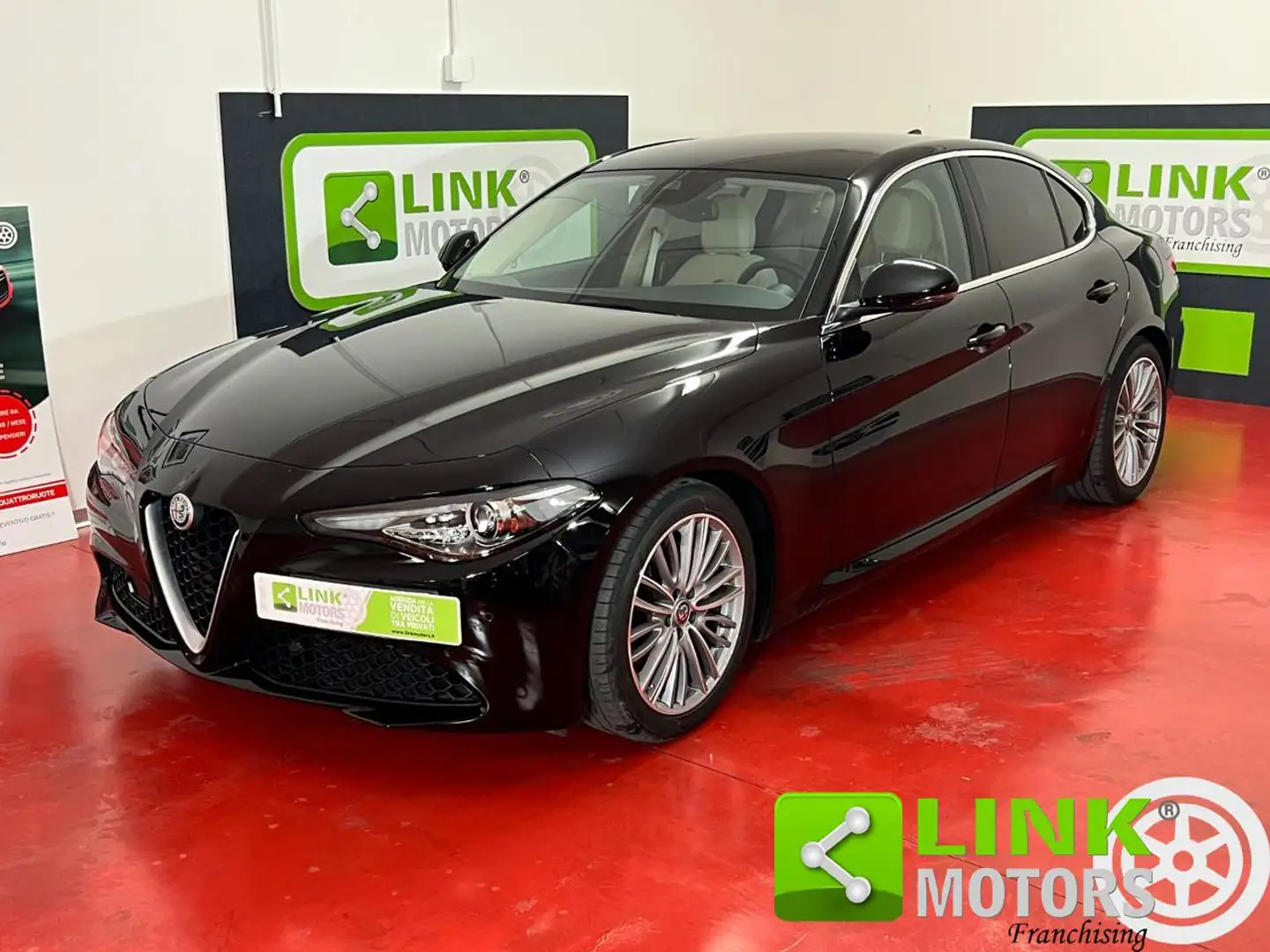 Alfa Romeo Giulia 2.2 JTD 180 CV AT8 Super GARANZIA - DISTR - BOLLO Noir - 1