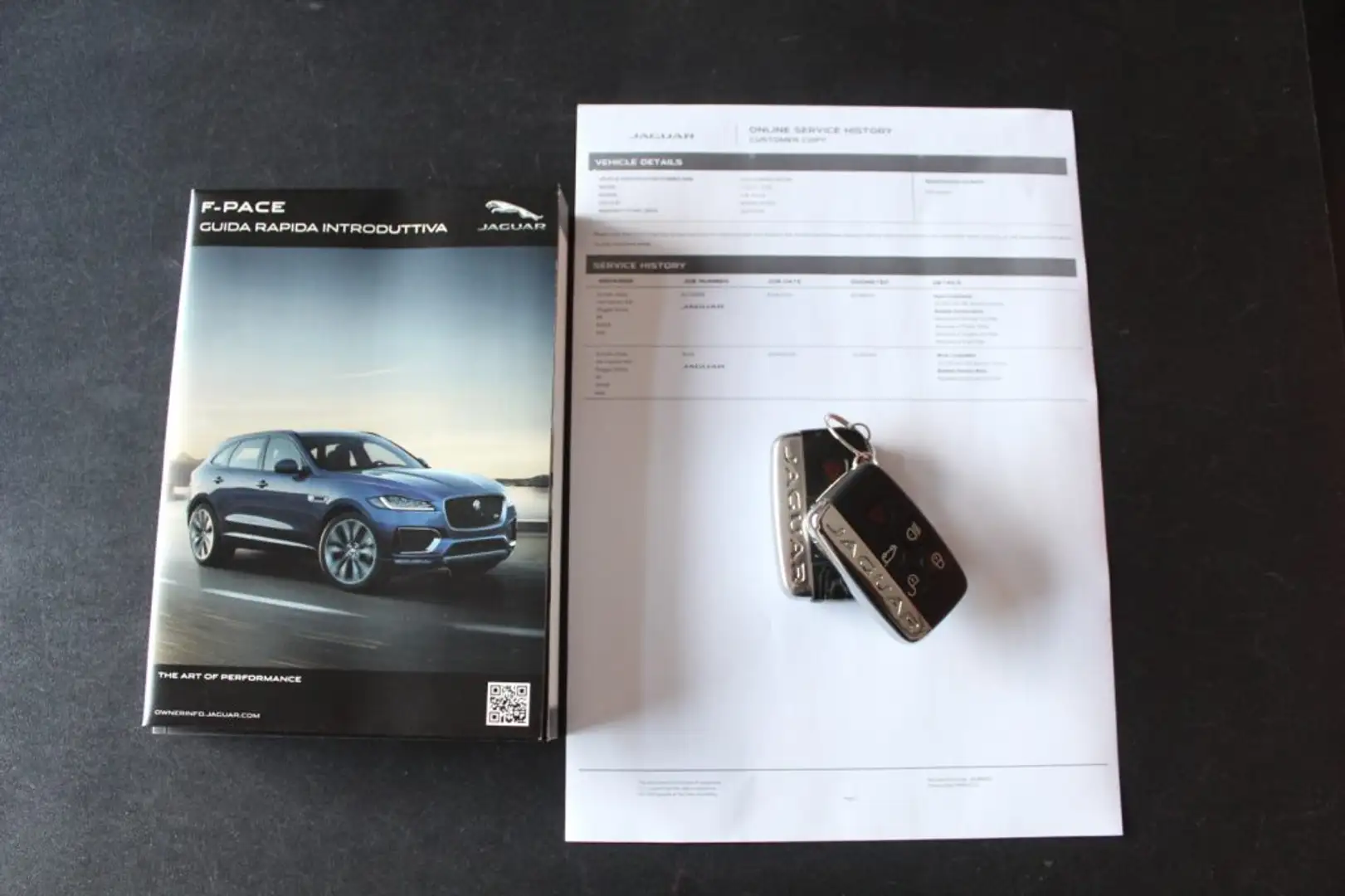 Jaguar F-Pace 2.0 D 180 CV "CATENA NUOVA !!!" Nero - 2