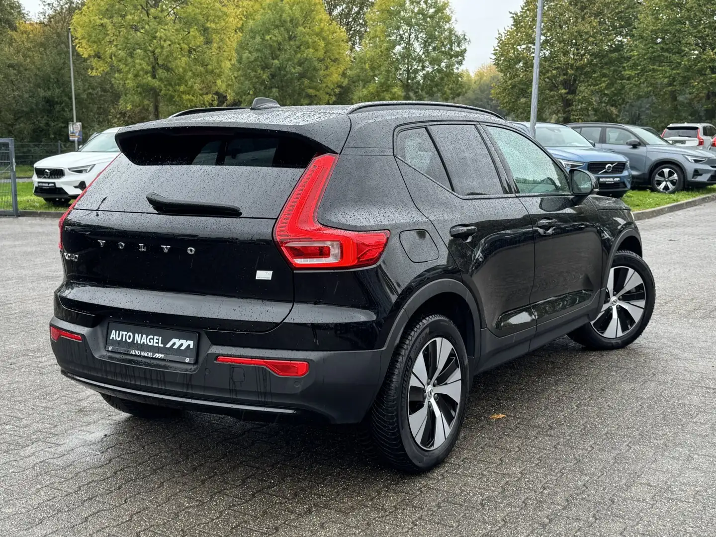Volvo XC40 XC40 T4 Plus Dark Plug-In Navi/Keyless-Start/LED Schwarz - 2