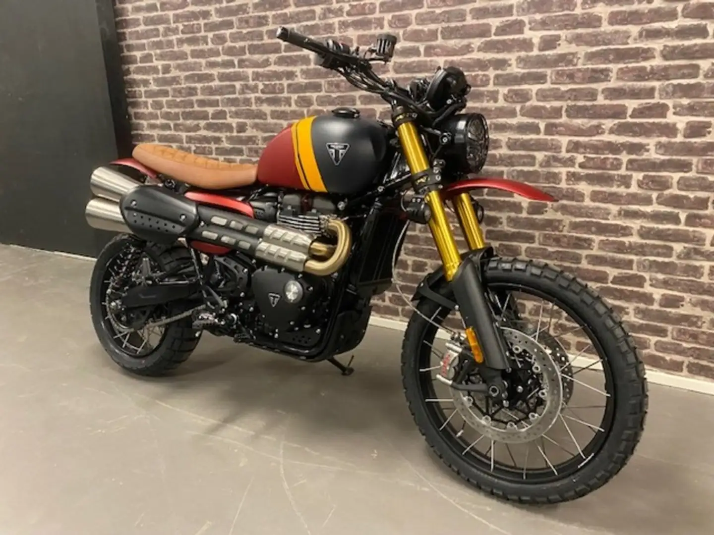 Triumph Scrambler 1200XE Roşu - 1