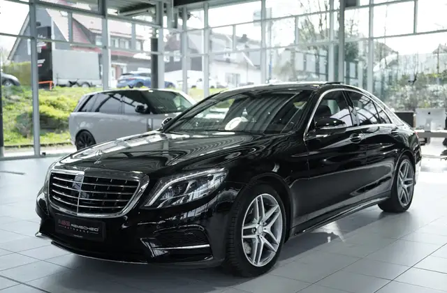 Mercedes-Benz S-Class view 4