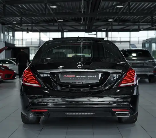 Mercedes-Benz S-Class view 8