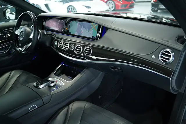 Mercedes-Benz S-Class view 15