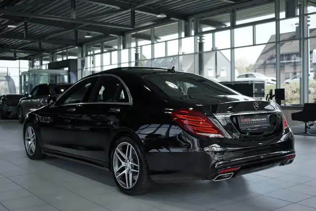 Mercedes-Benz S-Class view 9