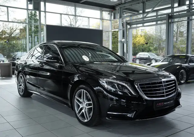 Mercedes-Benz S-Class view 5