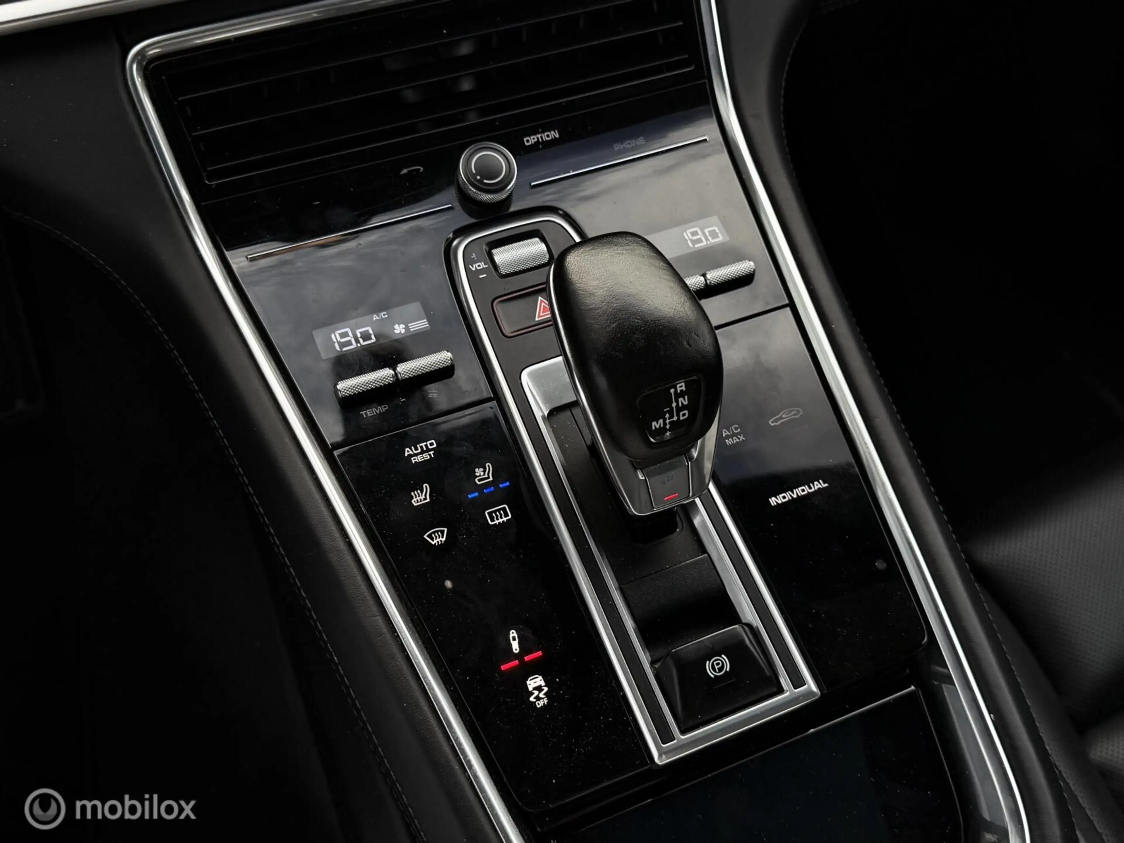 Porsche Panamera Sport Turismo 4.0 Turbo S E-Hybrid | VOL ! — photo 37